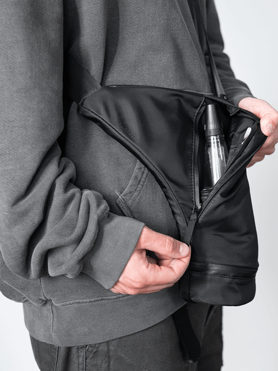 puffco peak pro journey bag black