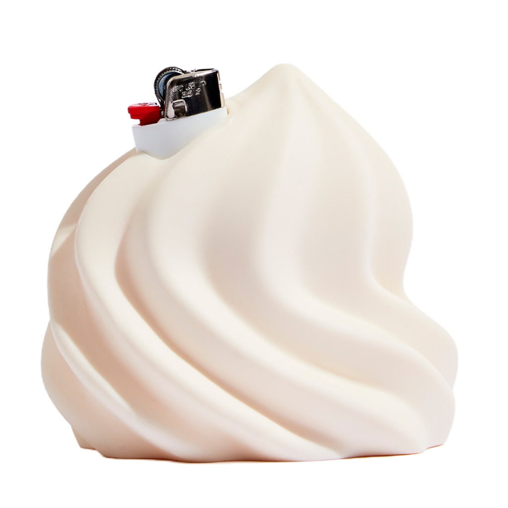 Edie Parker Soft Serve Lighter Holder Cream